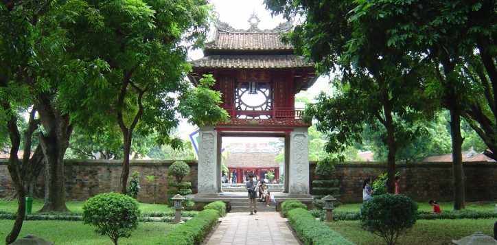 hanoi_temple_of_literature_cropped-2