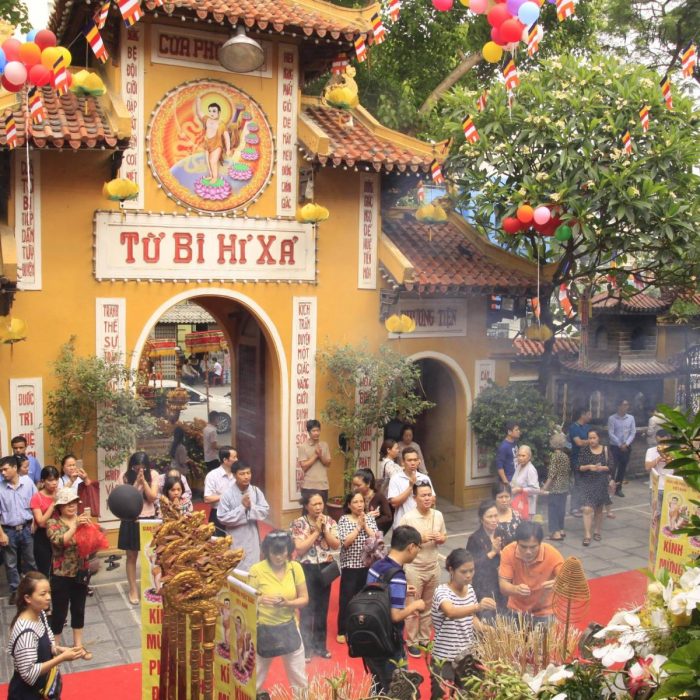 sacred-pagodas-in-hanoi-to-visit-for-new-year-blessings